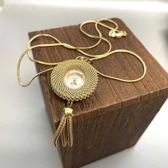 Beacon Hill 17 Jewels Pendant Necklace Watch Wind Up Goldtone Working EUC - Picture 4 of 12